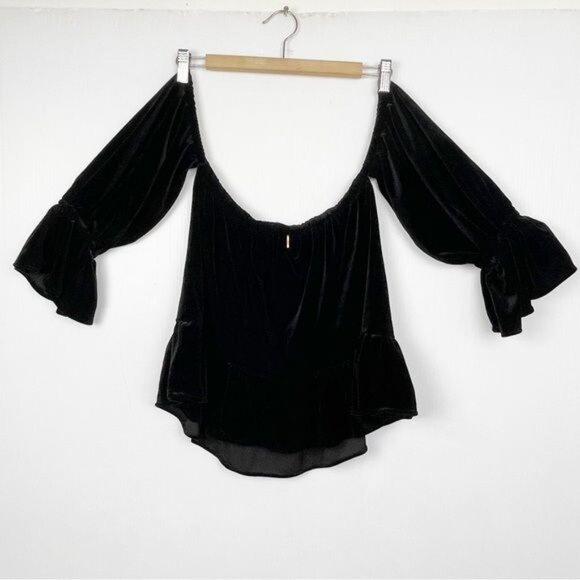 MISA Los Angeles Black Velvet Off Shoulder Blouse Ruffle XSmall - Picture 8 of 8